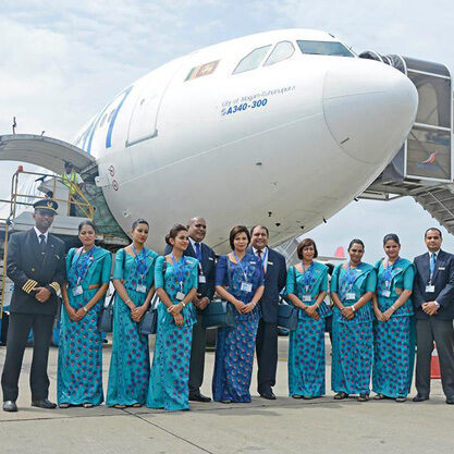 cropped-srilankan-a340-300-4r-alf-crew-on-last-flight-srilankanlr.jpg sri lankan airlines